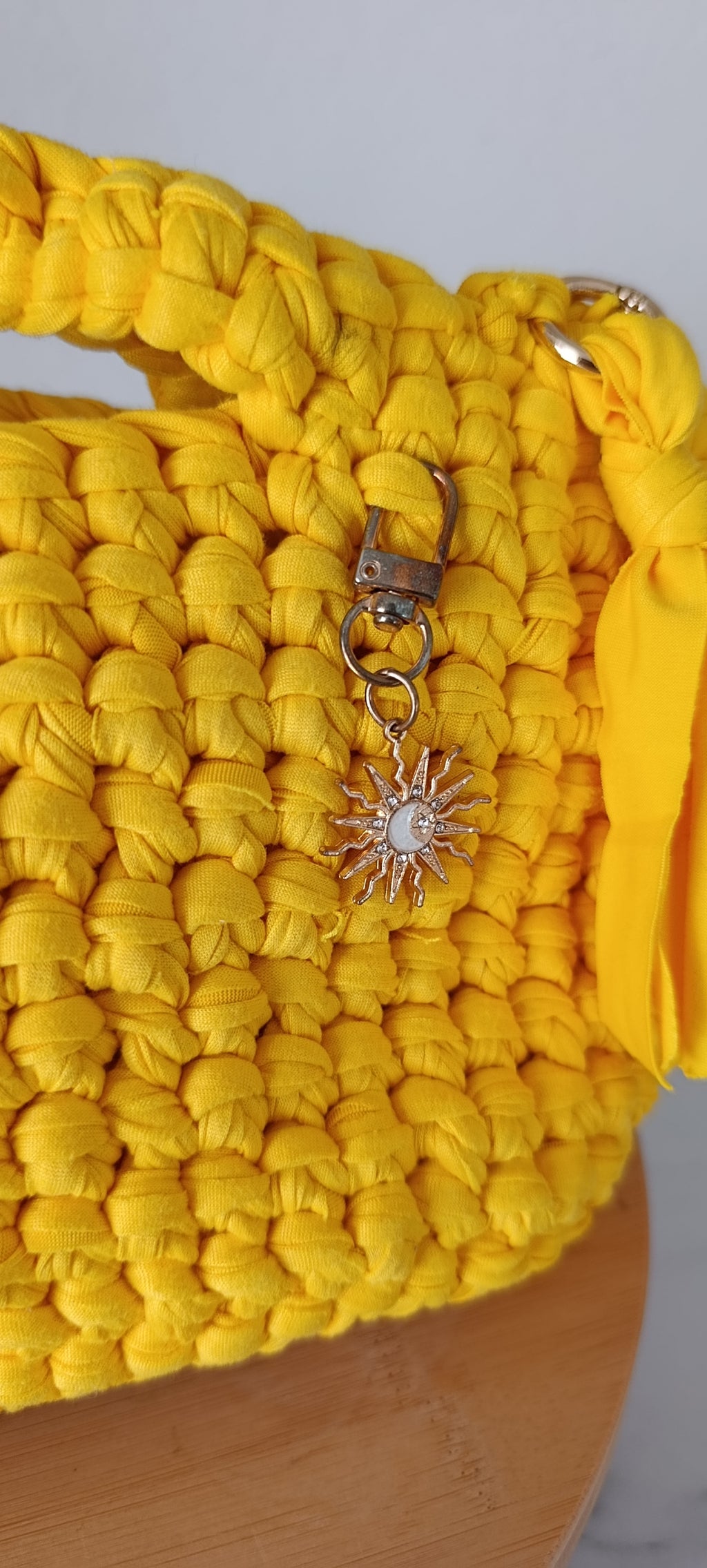 ESSENCE - sac en crochet