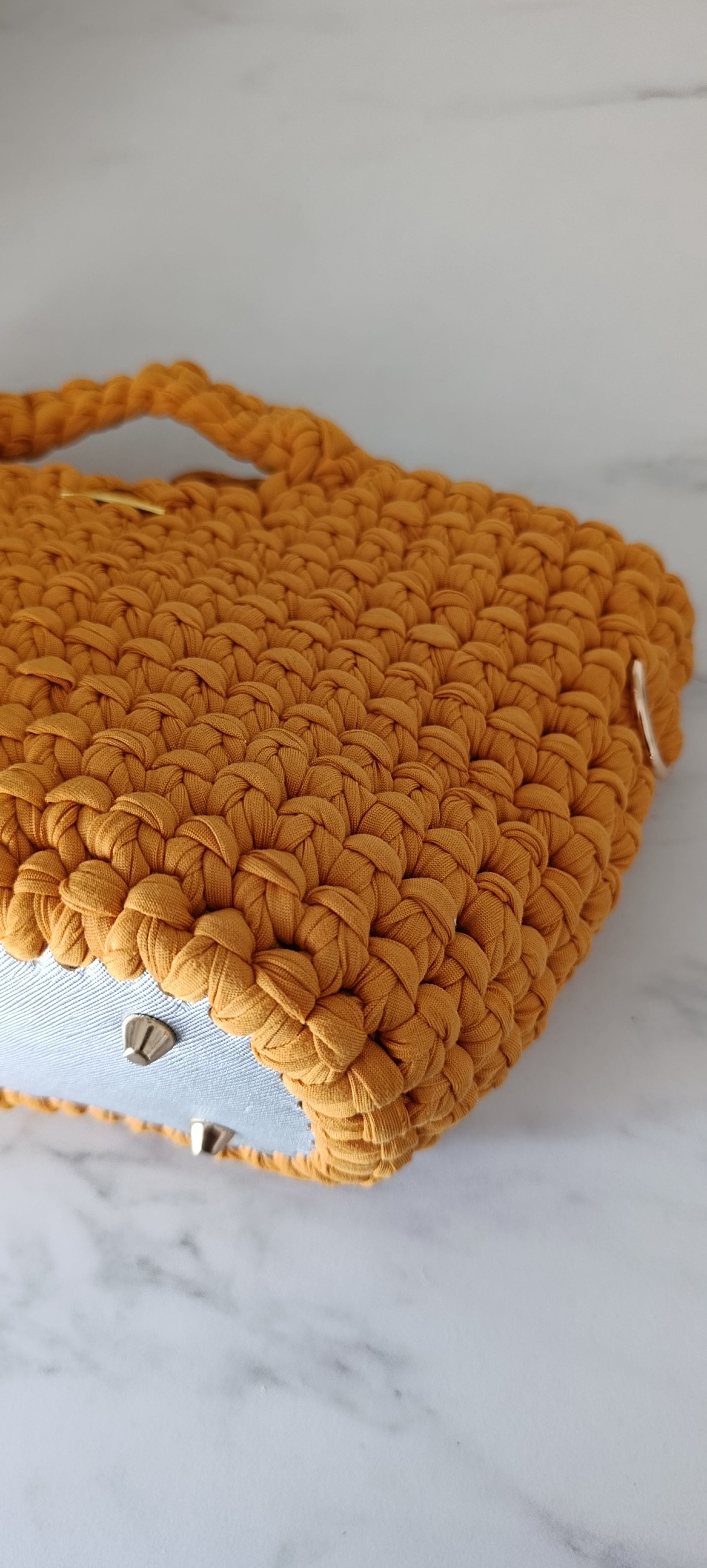 ESSENCE - sac en crochet